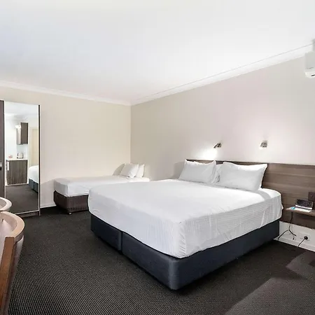 Quality Hotel Robertson Gardens Brisbane Exterior photo