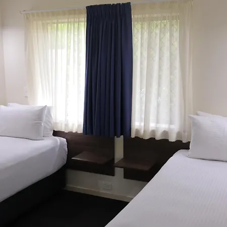 Quality Hotel Robertson Gardens Brisbane Exterior photo
