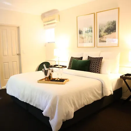 Quality Hotel Robertson Gardens Brisbane Exterior photo