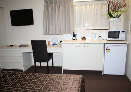 Quality Robertson Gardens Hotel 4*